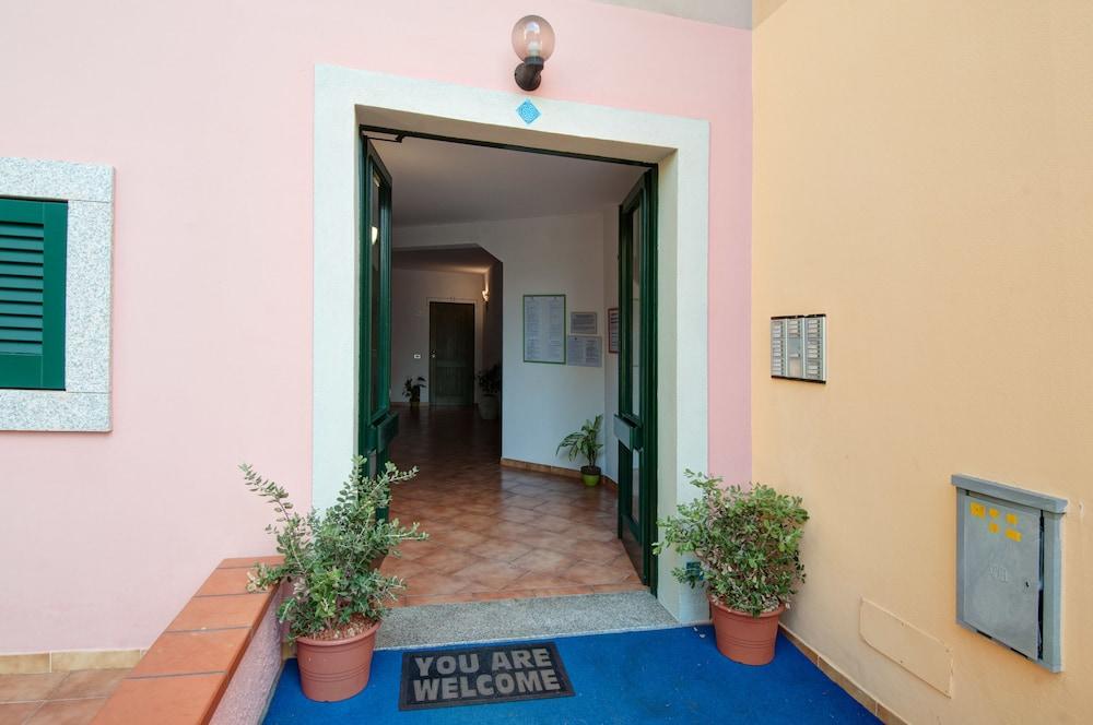 Residence Le Pavoncelle Santa Teresa Gallura Bagian luar foto