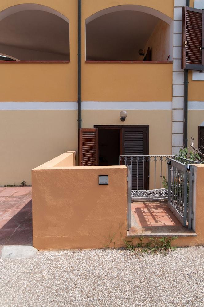 Residence Le Pavoncelle Santa Teresa Gallura Bagian luar foto