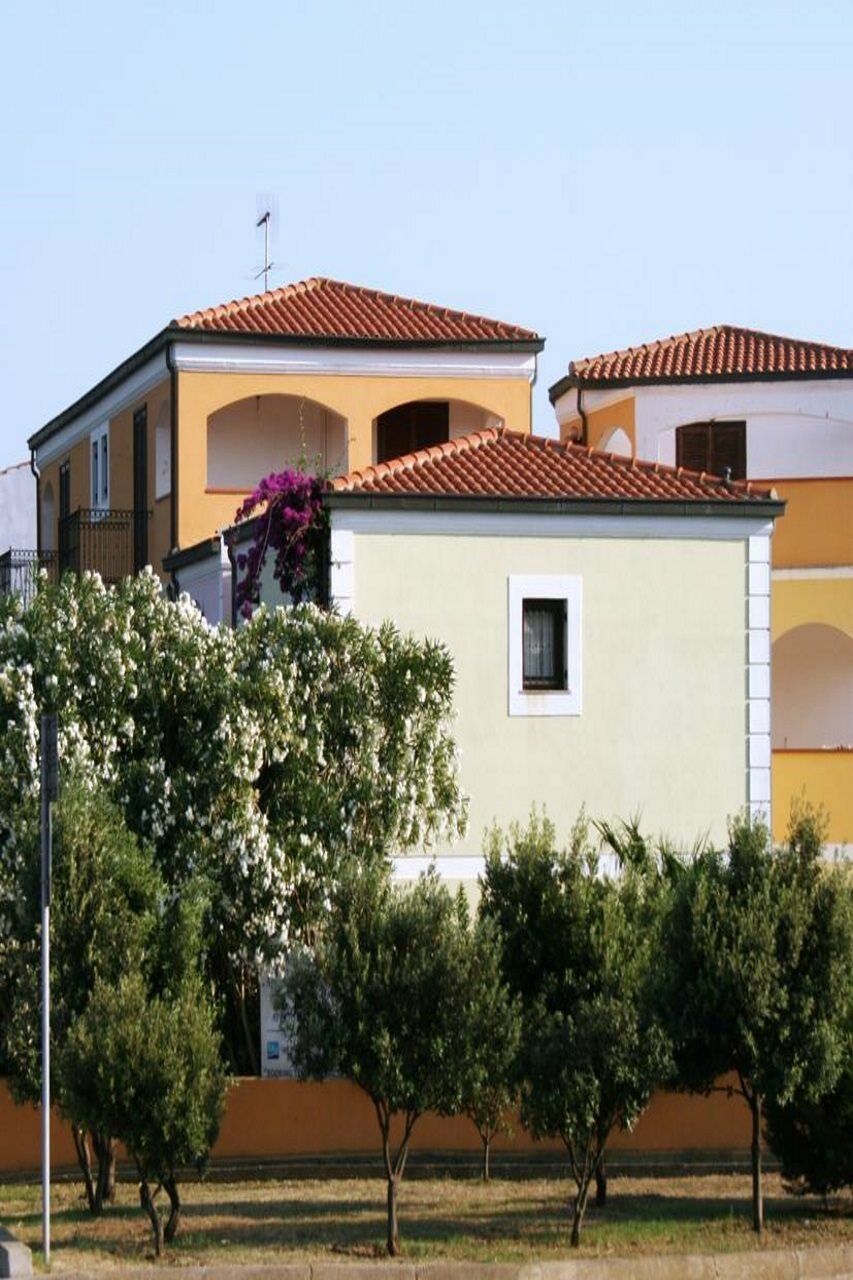 Residence Le Pavoncelle Santa Teresa Gallura Bagian luar foto