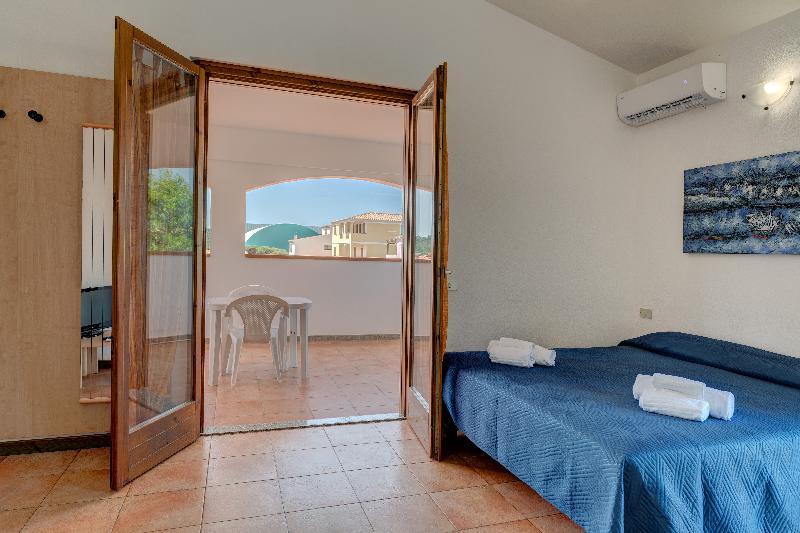 Residence Le Pavoncelle Santa Teresa Gallura Bagian luar foto